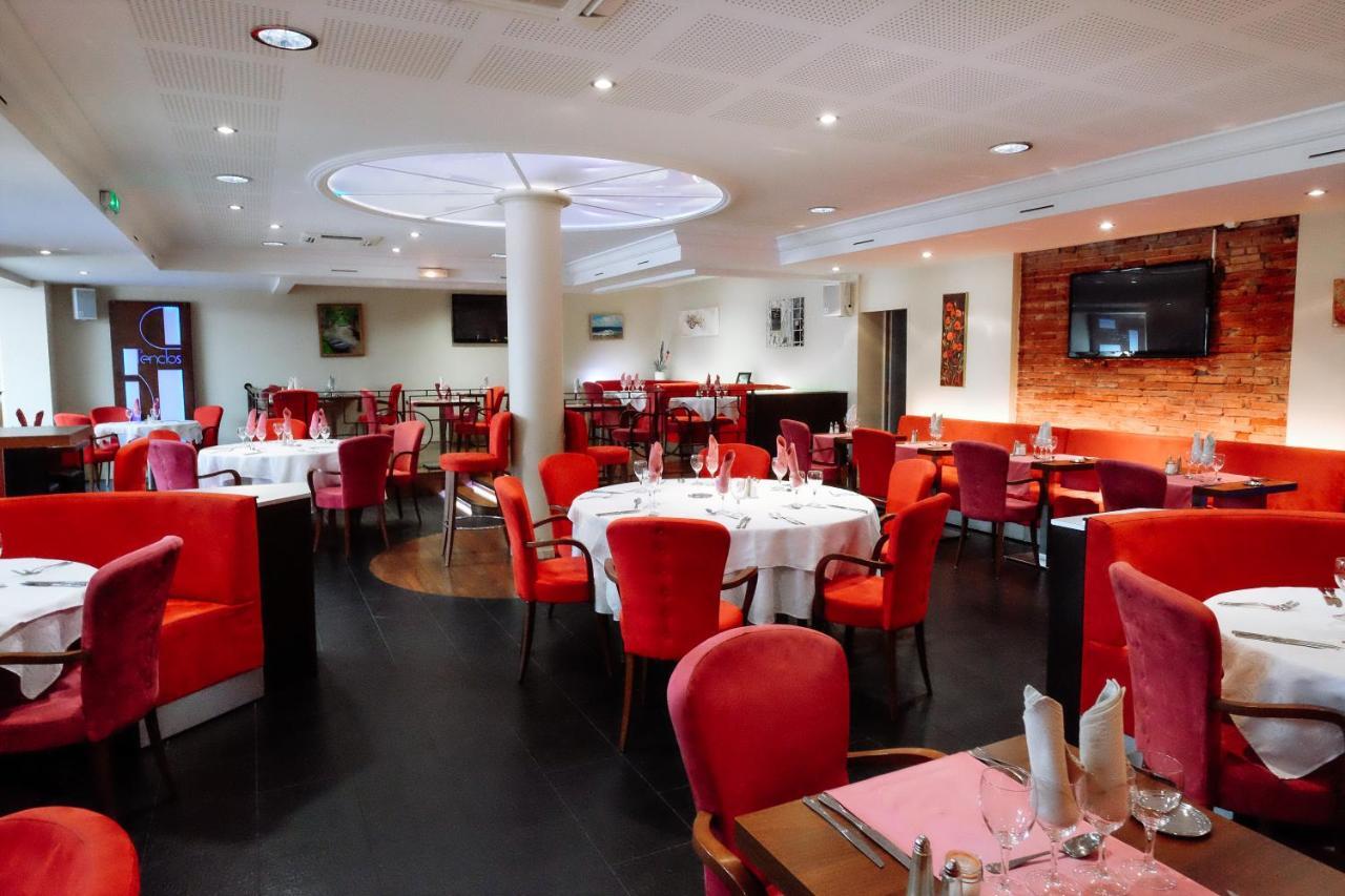 Logis Hotels - Hotel Restaurant L Enclos Donneville Exterior foto
